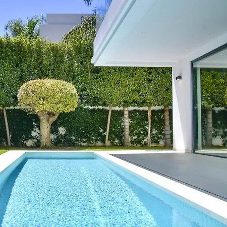 Luxury With Private Pool