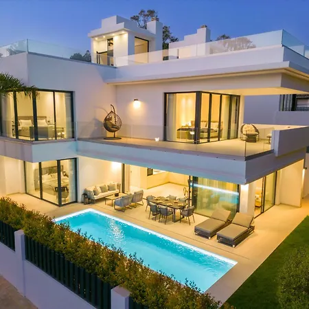 Luxury With Private Pool